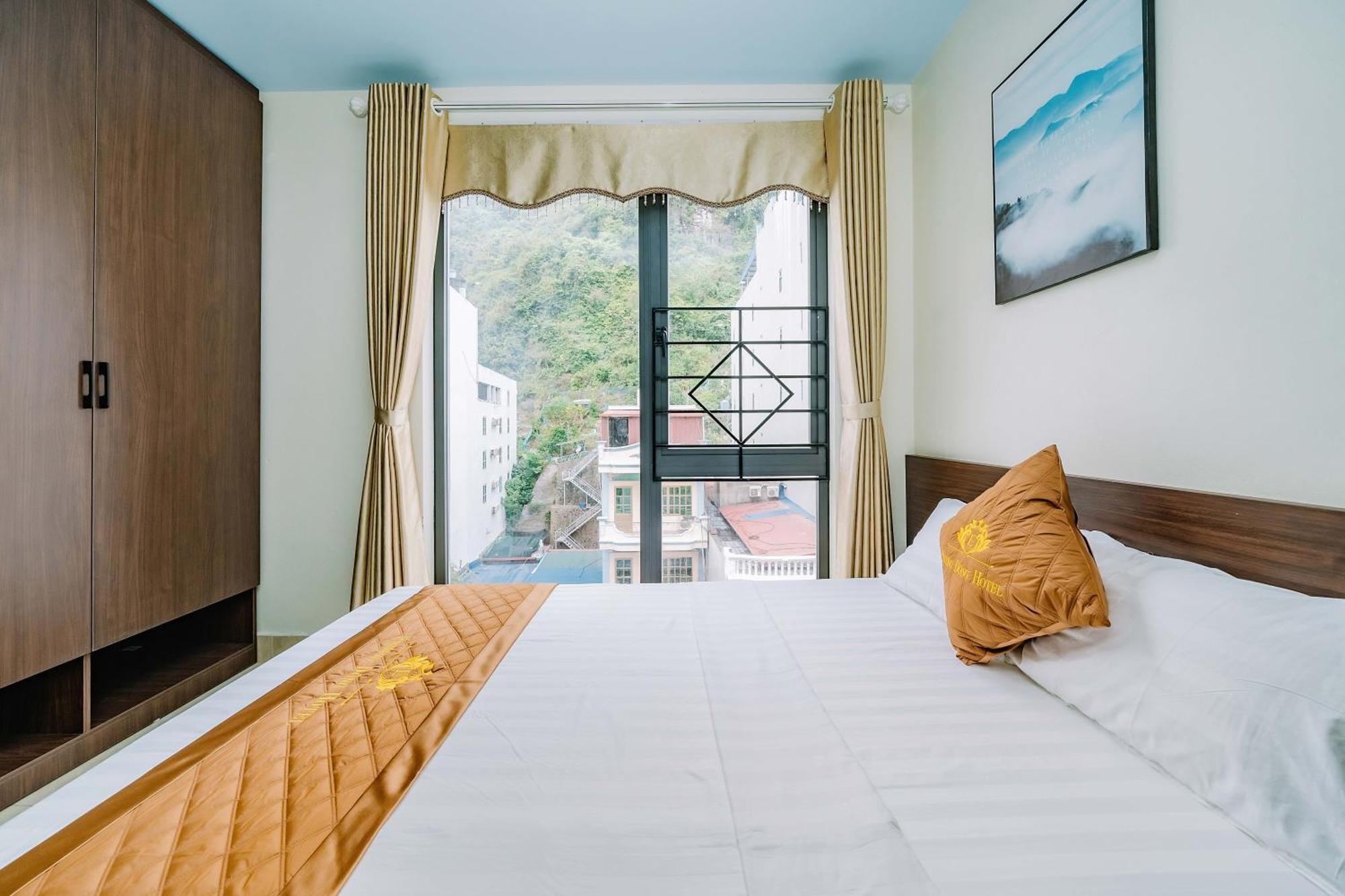 Phuong Dong Hotel Dong Khe Sau Экстерьер фото