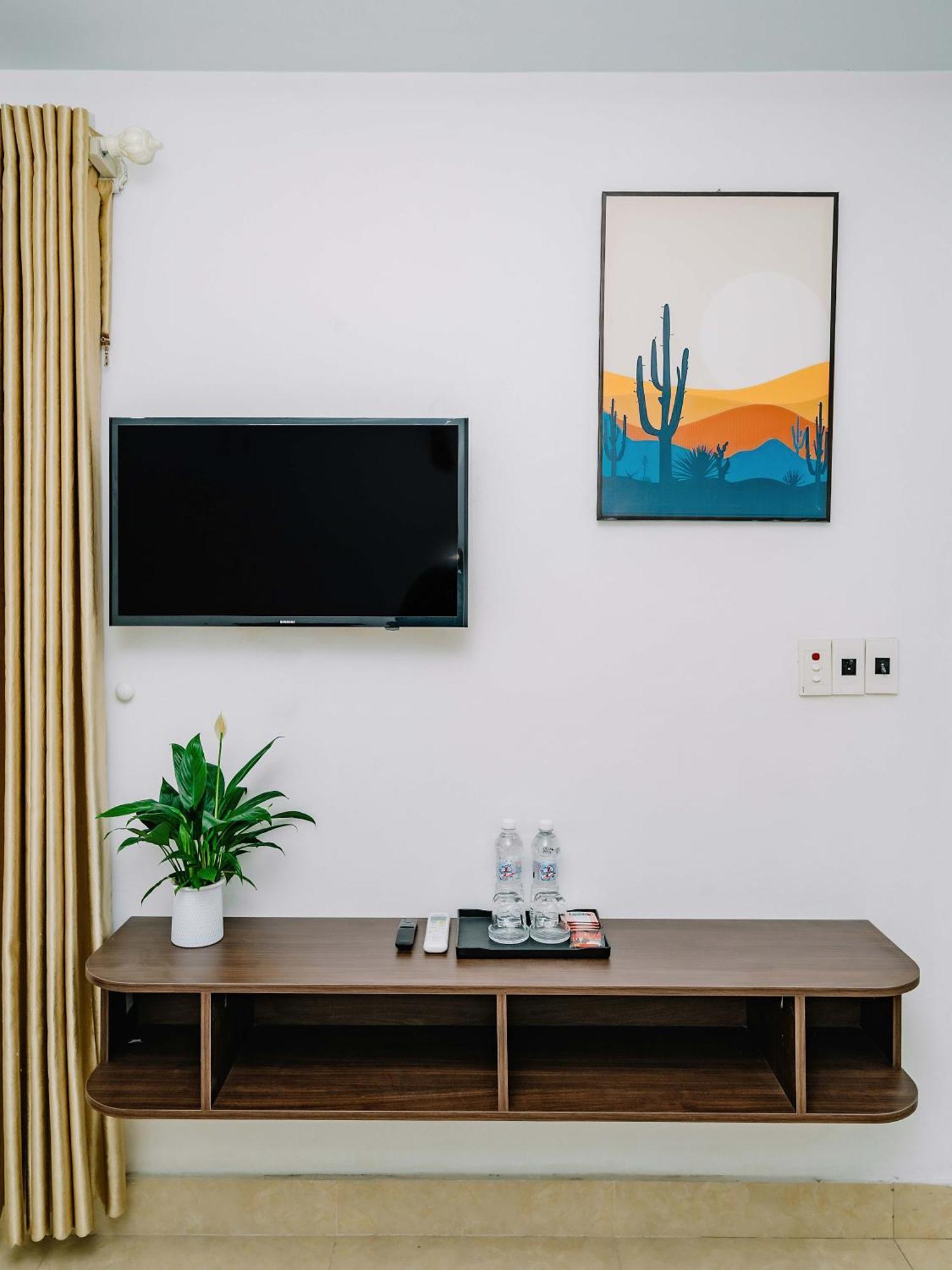 Phuong Dong Hotel Dong Khe Sau Экстерьер фото