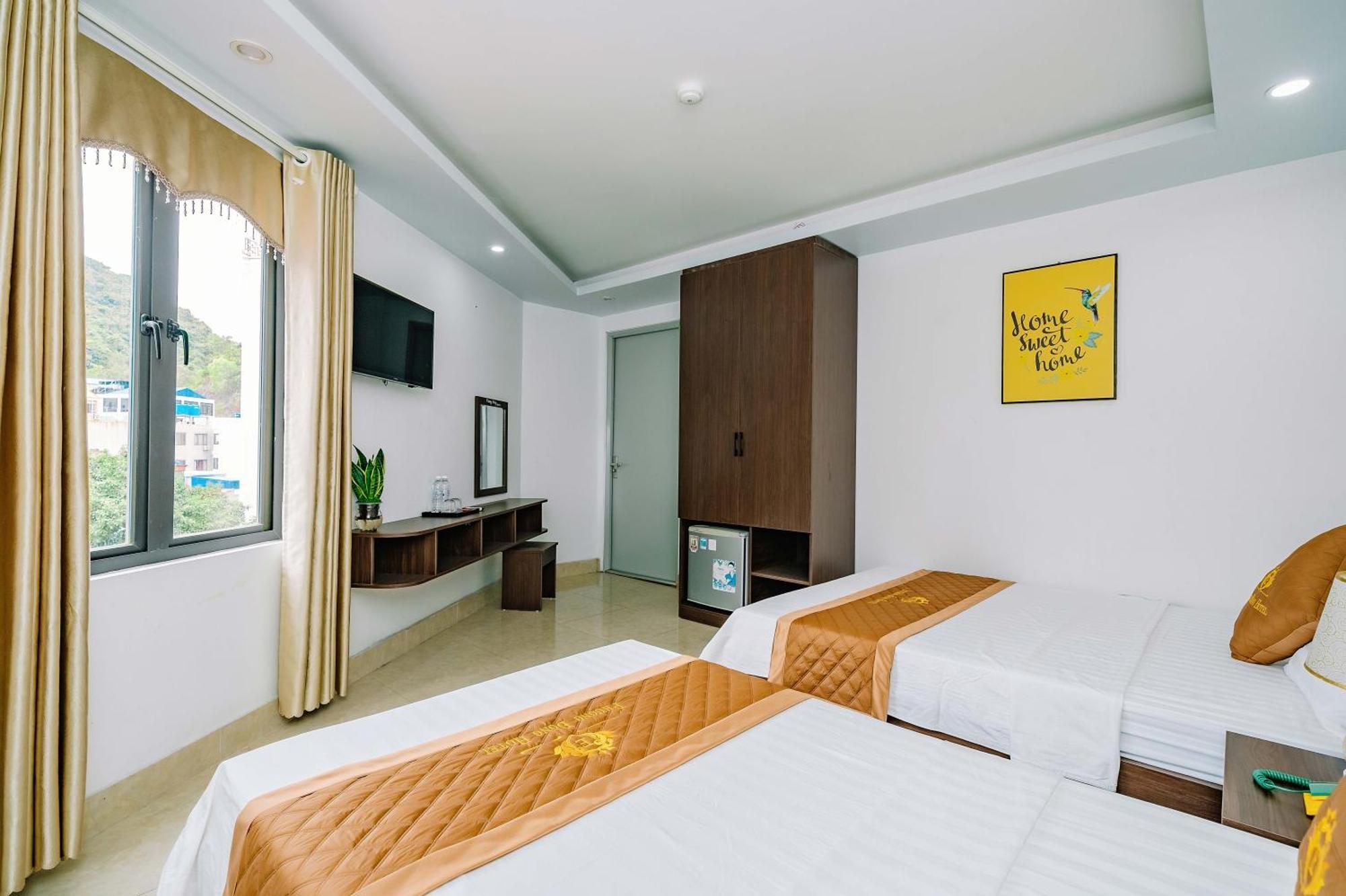 Phuong Dong Hotel Dong Khe Sau Экстерьер фото